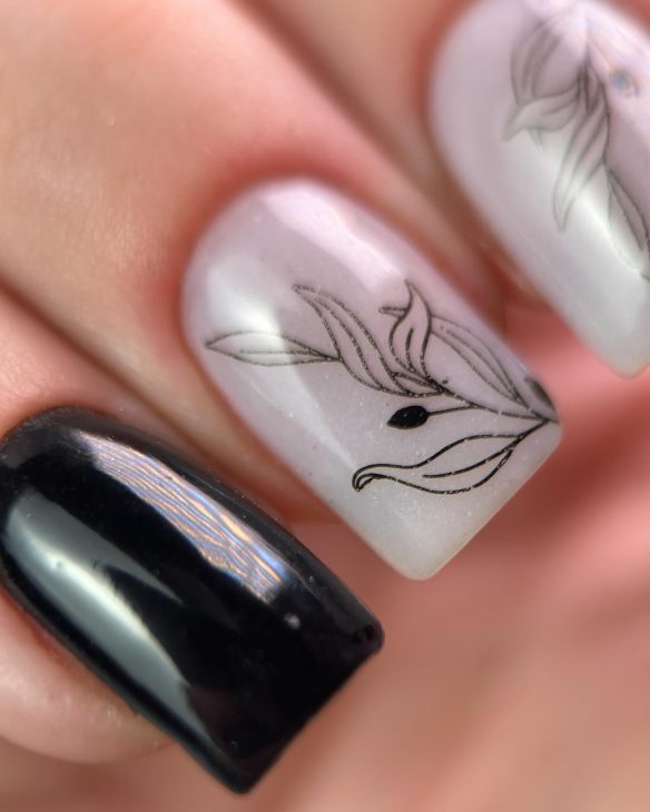 22 Ideas Summer 2024 Nail Trends: Bold Hues - Elegant Artistry