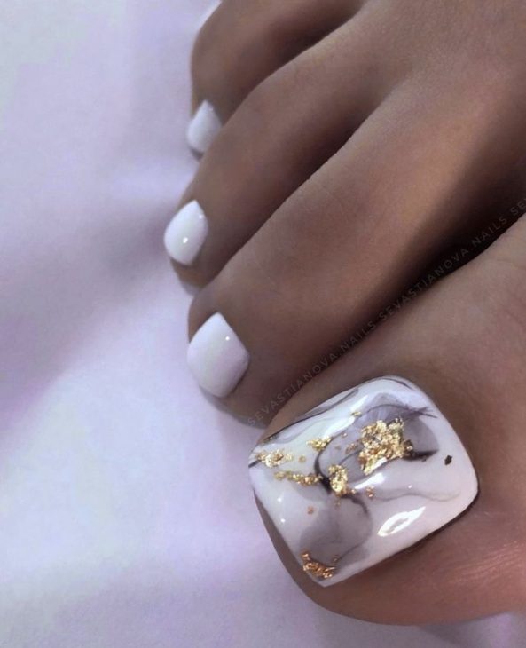 20 Ideas Stylish Summer Soiree: White Toe Nail Designs for 2024