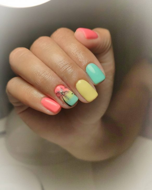 22 Ideas Summer Palm Tree Nail Designs to Elevate Your Style in 2024