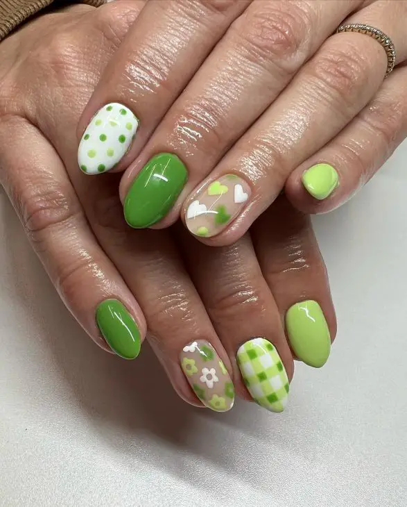 20 Refreshing Mint Green Nail Designs for Summer 2024