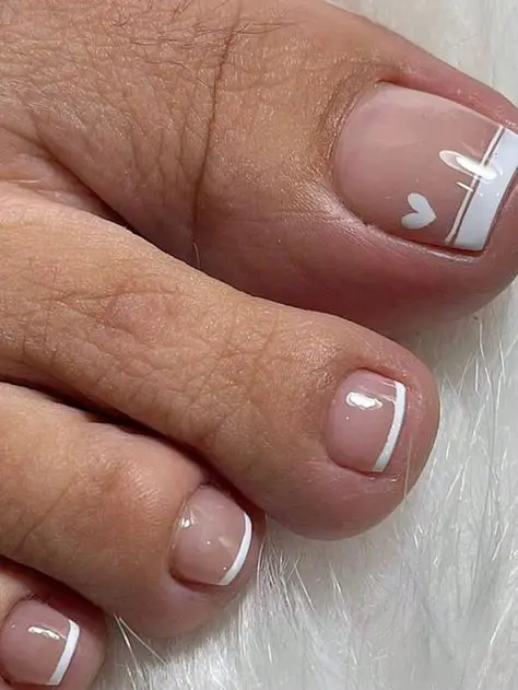 20 Ideas Stylish Summer Soiree: White Toe Nail Designs for 2024