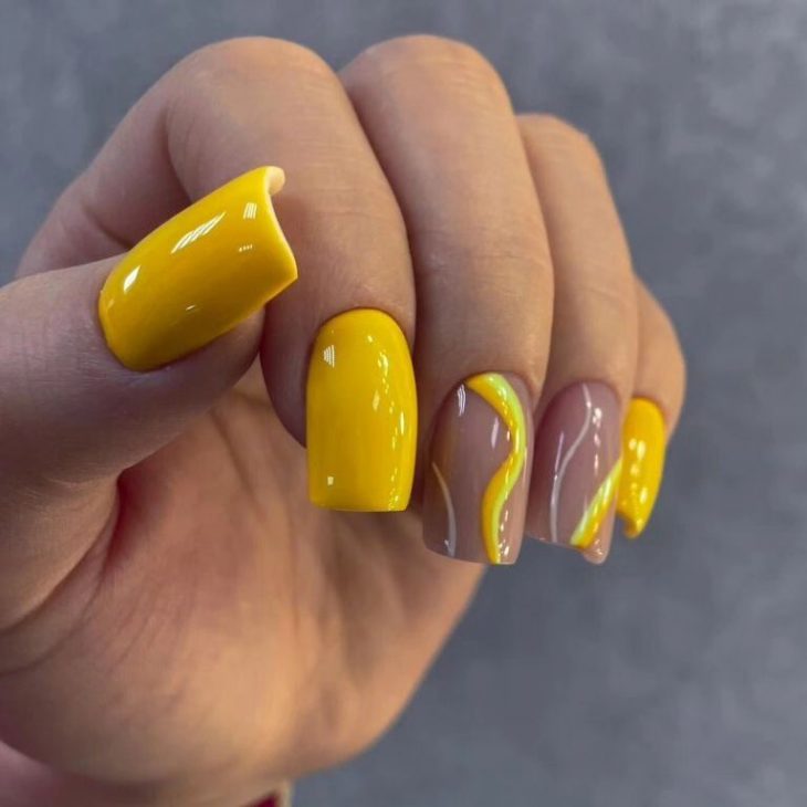 22 Ideas Summer Breeze: A Whirlwind of Short Nail Design Trends for 2024