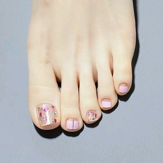 21 Ideas Sunny Delights: Toe Nail Color Trends for Summer 2024