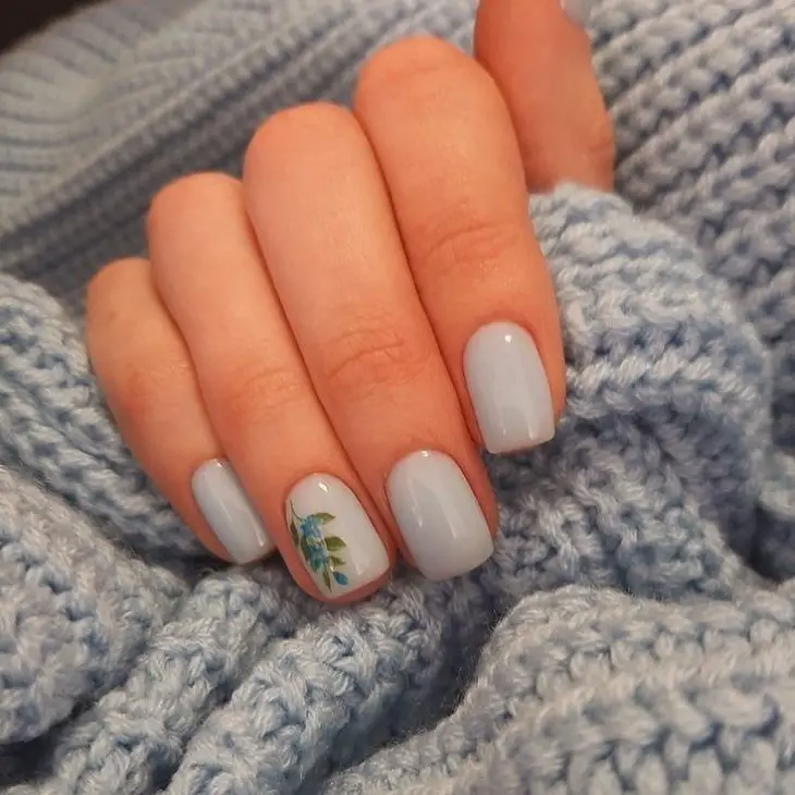 20 Ideas Dive into Summer with Chic Short Nail Designs