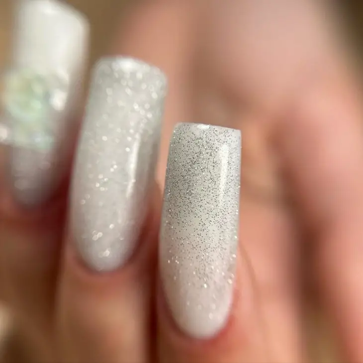 20 Ideas The Chic Appeal of Summer White Nails 2024