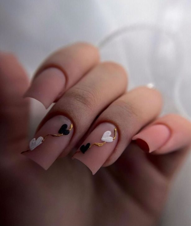 22 Ideas Summer Breeze: A Whirlwind of Short Nail Design Trends for 2024