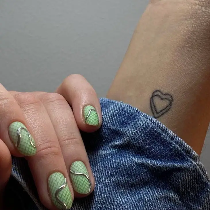 22 Simple Summer Nail Designs for 2024: Trends, Tips, and Eco-Friendly Styles