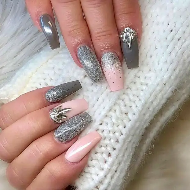 21 Ideas Unveiling the Chic of Summer Coffin Nails 2024