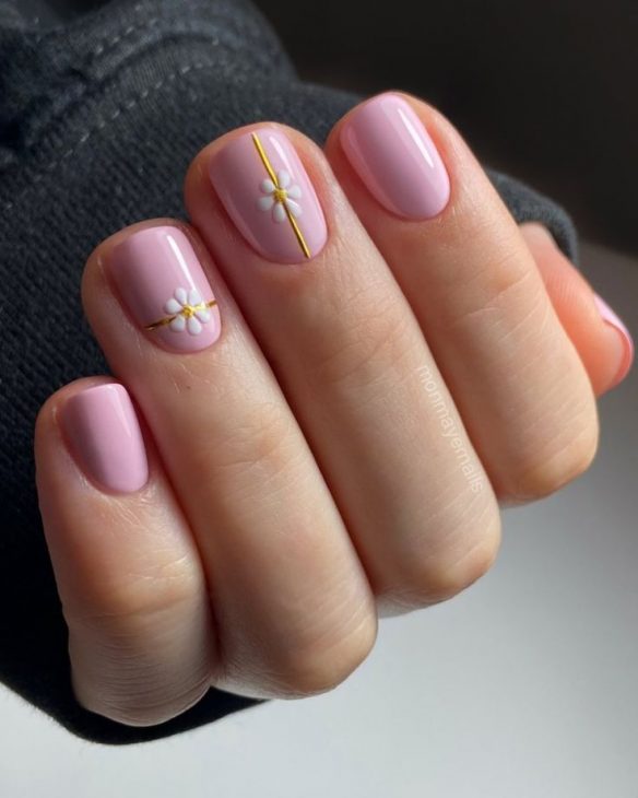 21 Ideas Summer Blossoms: A Manicurist's Guide to Seasonal Nail Art Trends for 2024