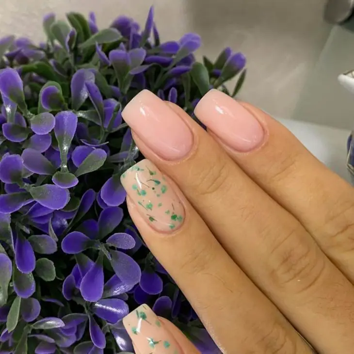 22 Simple Summer Nail Designs for 2024: Trends, Tips, and Eco-Friendly Styles