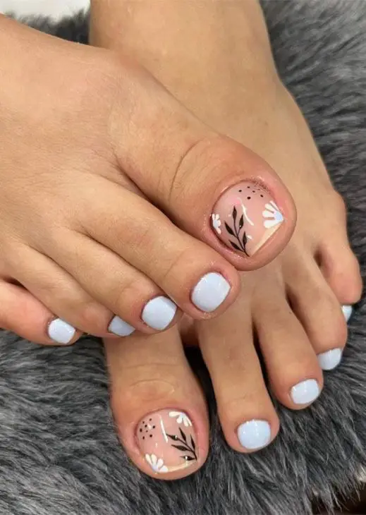 20 Ideas Stylish Summer Soiree: White Toe Nail Designs for 2024