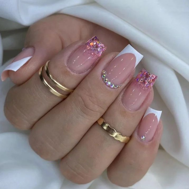 22 Ideas Summer Breeze: A Whirlwind of Short Nail Design Trends for 2024