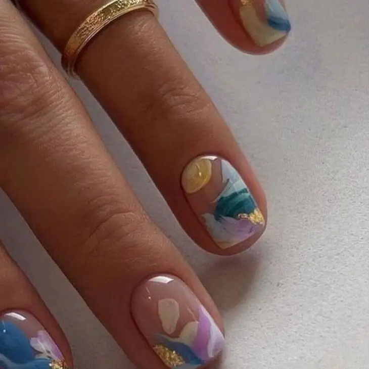 20 Ideas Short Vacation Nails for 2024: A Medley of Style and Elegance