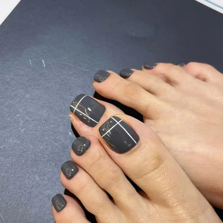 21 Ideas Sunny Delights: Toe Nail Color Trends for Summer 2024