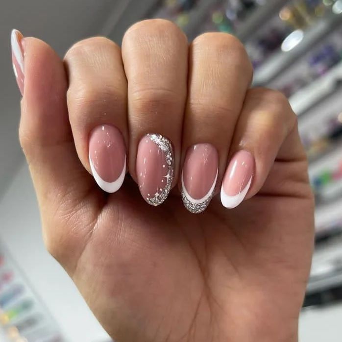 22 Ideas Summer Breeze: A Whirlwind of Short Nail Design Trends for 2024