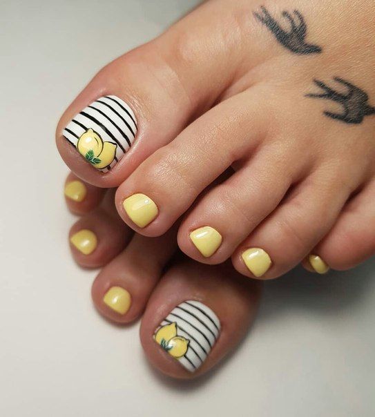 20 Ideas Sun-kissed and Stylish: Unveiling the Hottest Summer Toe Nail Designs