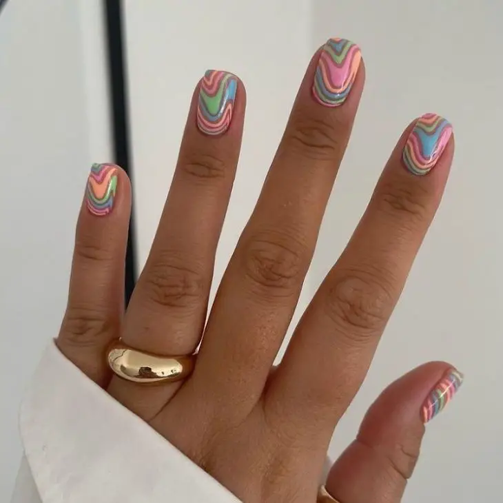 20 Ideas Short Vacation Nails for 2024: A Medley of Style and Elegance