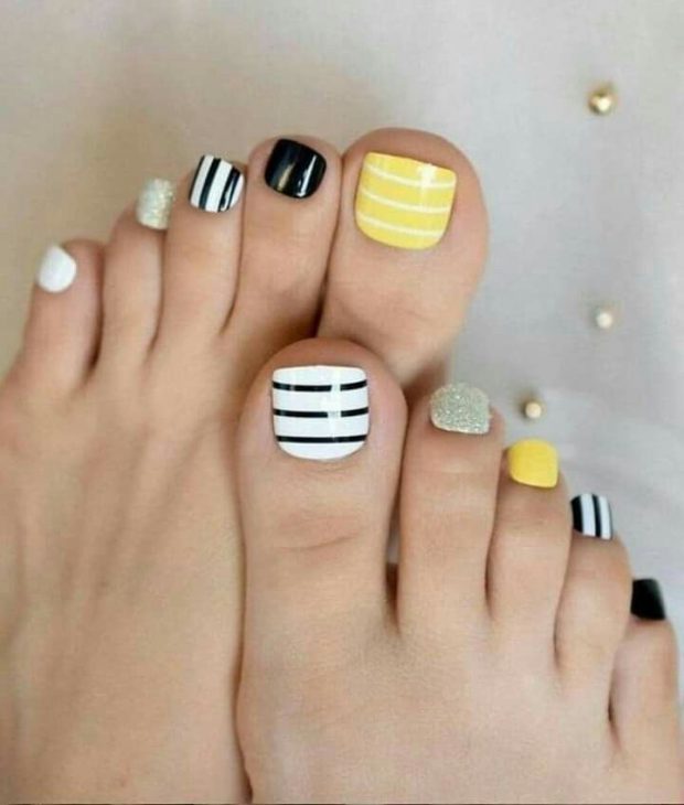 20 Ideas Sun-kissed and Stylish: Unveiling the Hottest Summer Toe Nail Designs