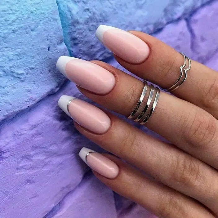 20 Trendsetting Summer French Tip Nail Designs for 2024