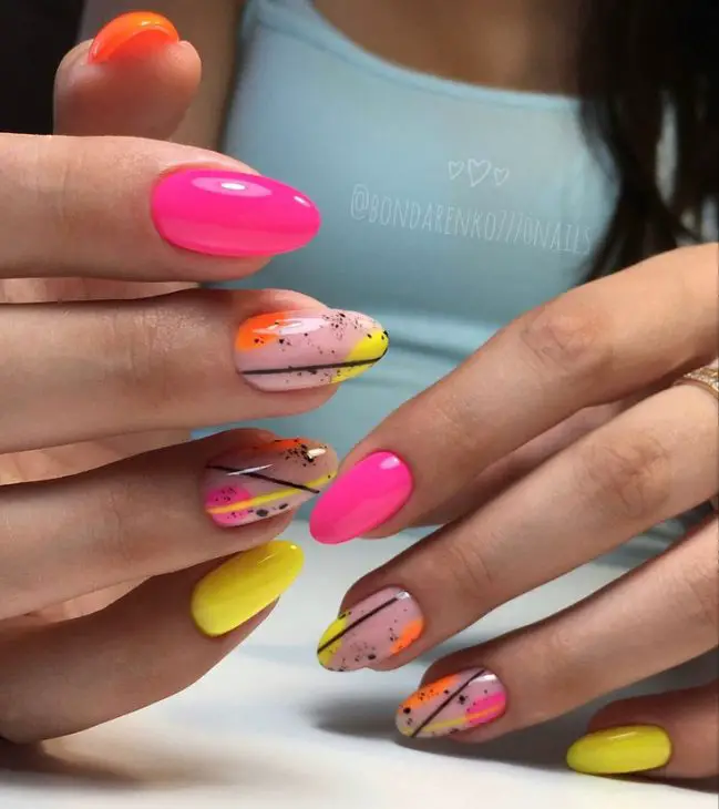 20 Trendsetting Neon Summer Nails Designs for 2024