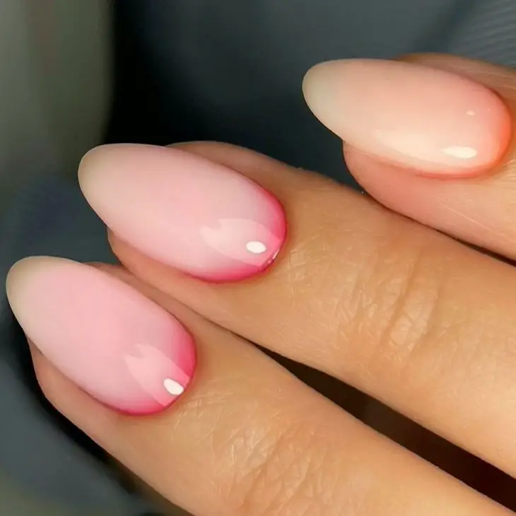 Stylish Summer Almond Nails 2024: Top 21 Trendsetting Designs