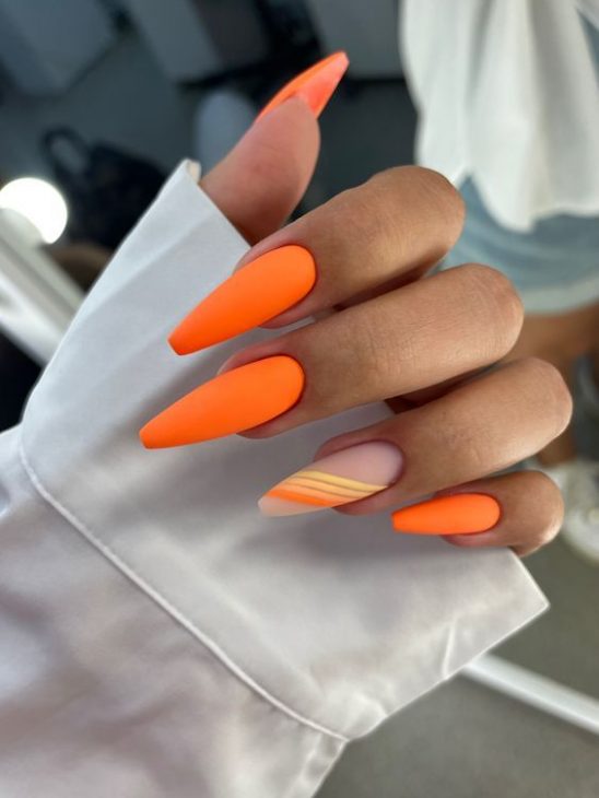 20 Stunning Summer Orange Nails Design Ideas for 2024