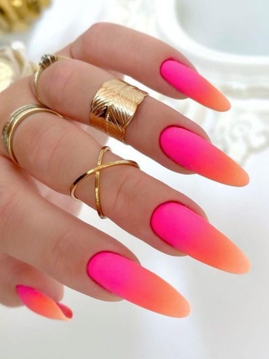 20 Trendsetting Neon Summer Nails Designs for 2024