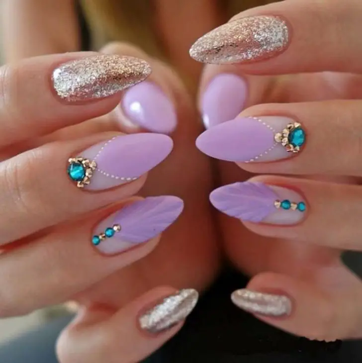 20 Dazzling Rhinestone Summer Nail Ideas for a Sparkling 2024