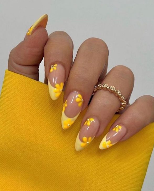 20 Trendy Summer Yellow Nail Designs for 2024: Inspiration for Every Nail Shape and Style