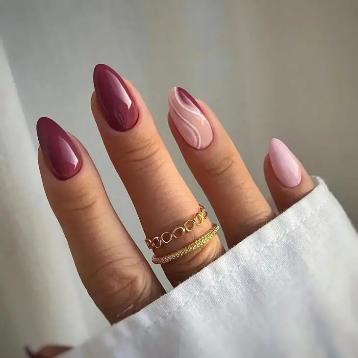 21 Stunning Short Oval Shaped Nail Ideas for Summer 2024