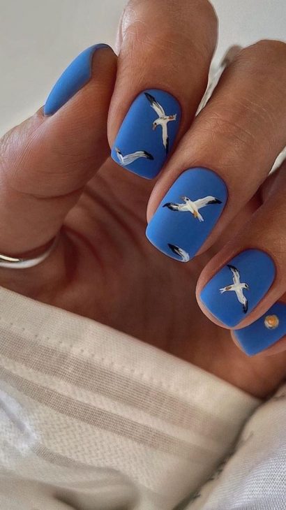 Elevate Your Style: Cloud-Inspired Nails Perfect for Any Getaway