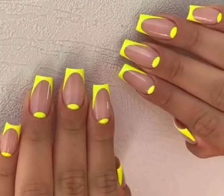 20 Stunning Ideas for Summer Short Coffin Nails: Cute, Trendy, and Easy Designs for 2024