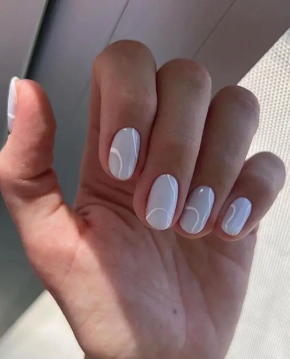 21 Stunning Short Oval Shaped Nail Ideas for Summer 2024