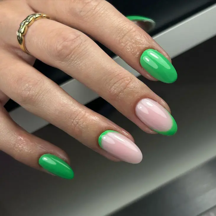 20 Trendsetting Summer French Tip Nail Designs for 2024