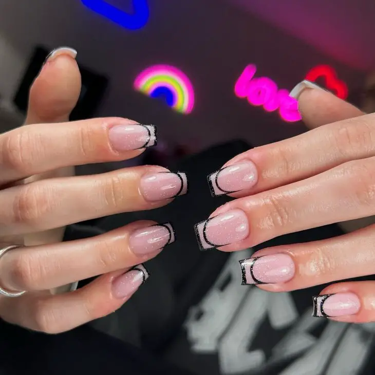 20 Trendsetting Summer French Tip Nail Designs for 2024