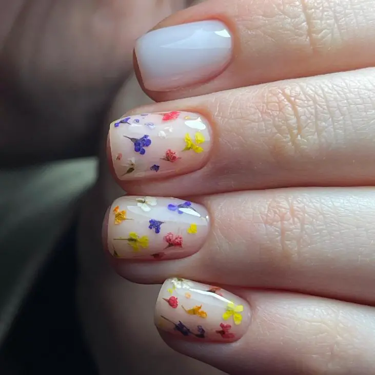 20 Stunning Mother's Day Nails Ideas for 2024