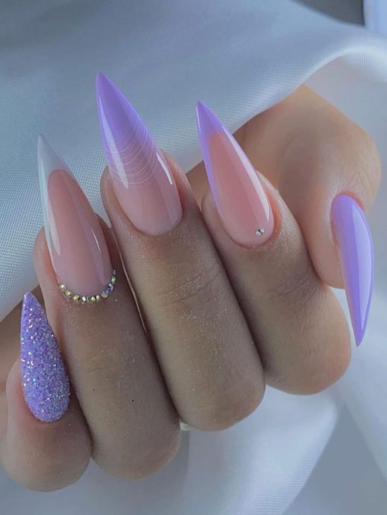 20 Vibrant Two-Tone Summer Ombre Nail Designs for 2024