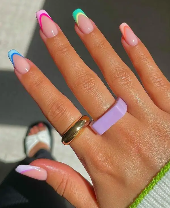 20 Trendsetting Summer French Tip Nail Designs for 2024