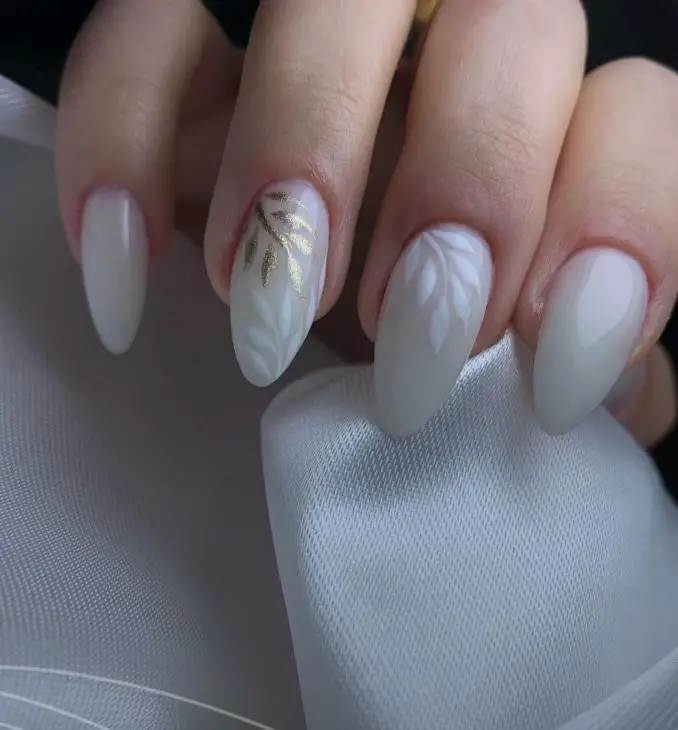 21 Summer White Nail Designs for 2024: Trendy, Simple, and Cute Ideas