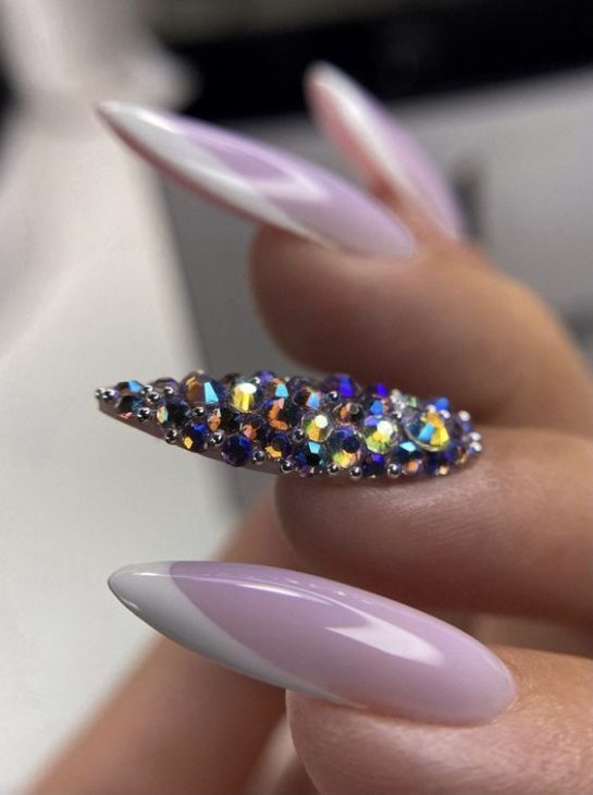 20 Dazzling Rhinestone Summer Nail Ideas for a Sparkling 2024