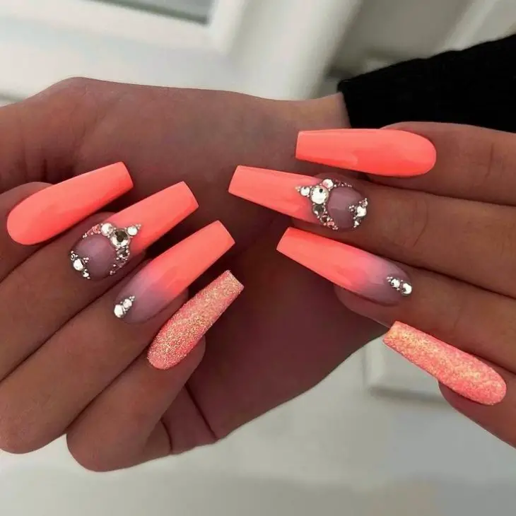 Summer Coral Nails 2024: Trendy Designs, DIY Tips, and Style Insights