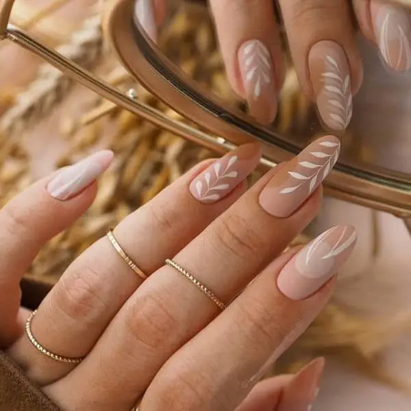 20 Ideas Subtle Elegance: Summer Neutral Nails 2024