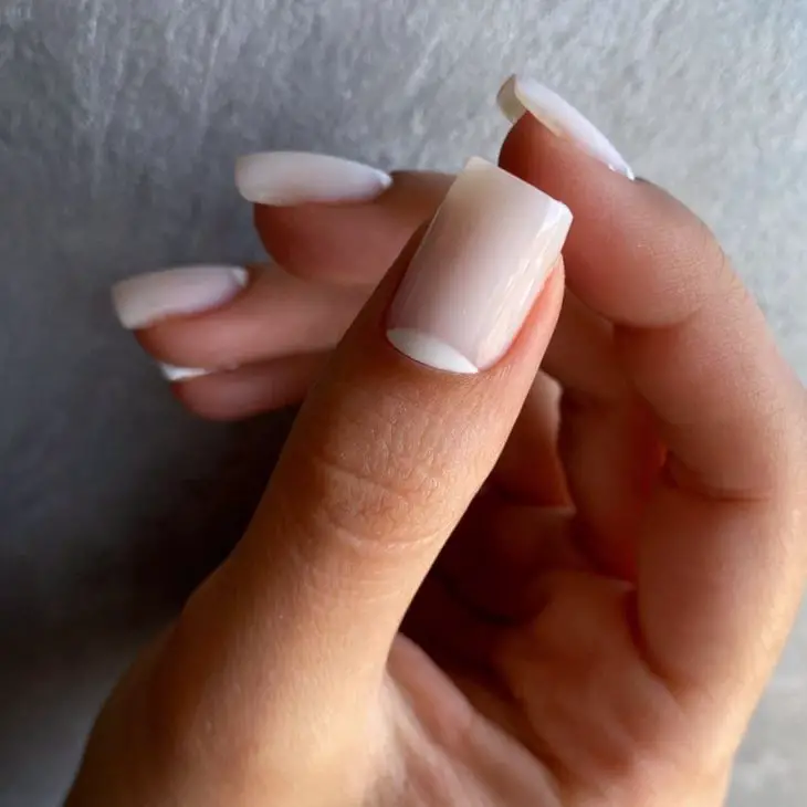 21 Elegant Summer Nails Ideas for 2024: Classy, Simple, Almond, and French Designs