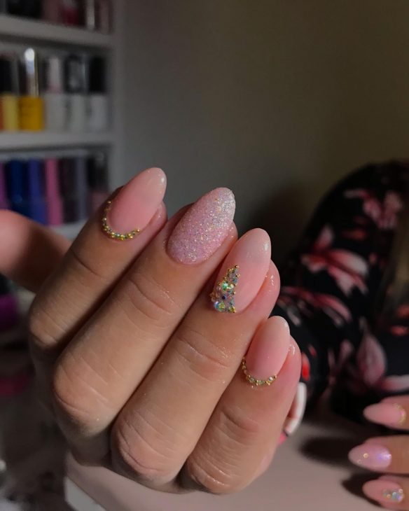 Summer Glitter Nails 2024: Sparkle and Shine All Season