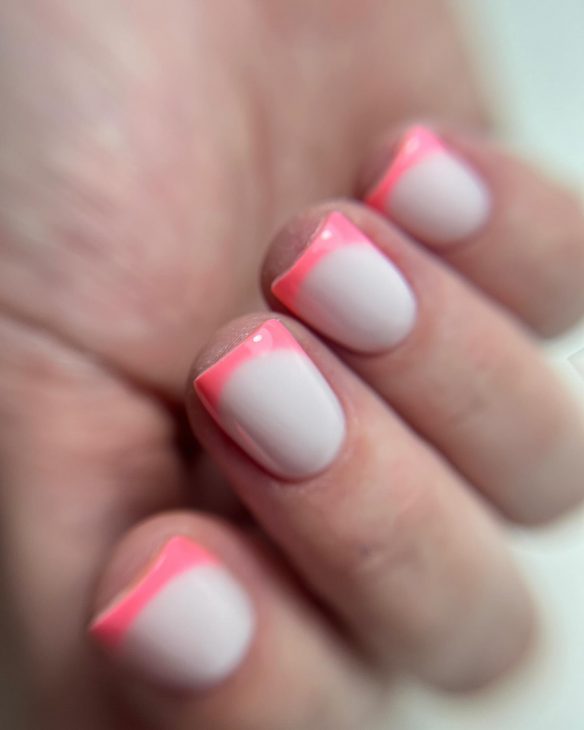 20 Trendsetting Summer French Tip Nail Designs for 2024