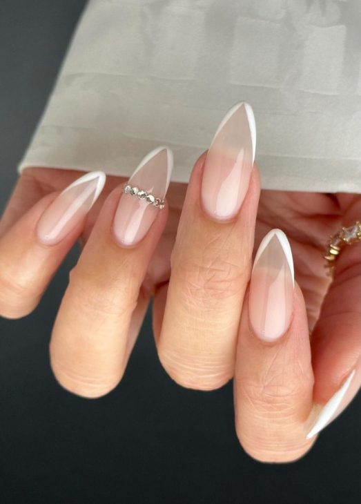 Stunning Graduation Nails 2024: Elegant and Trendy Ideas