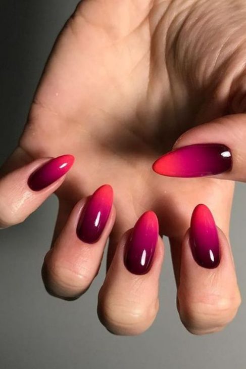 20 Vibrant Two-Tone Summer Ombre Nail Designs for 2024