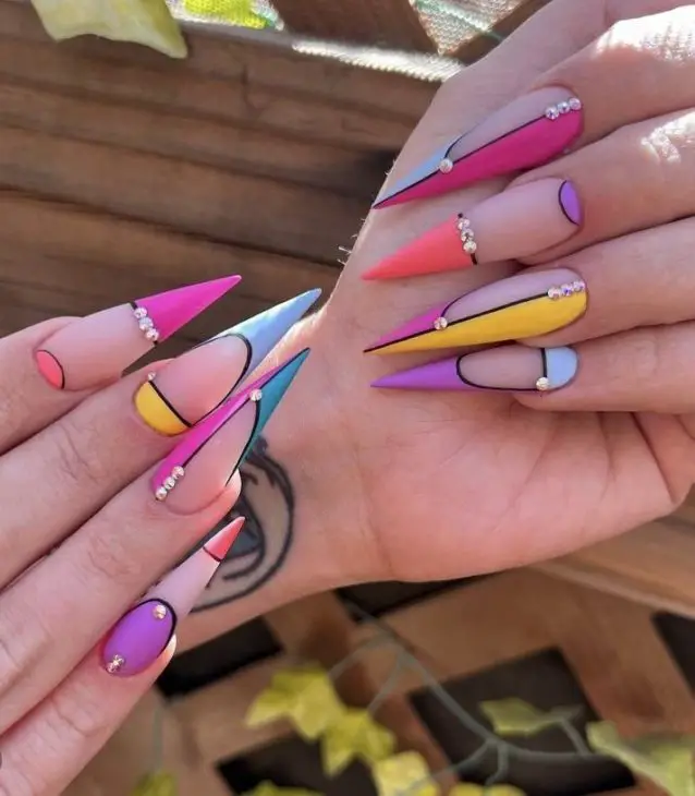 Stunning Summer Stiletto Nail Designs for 2024: Top 20 Trendsetting Ideas