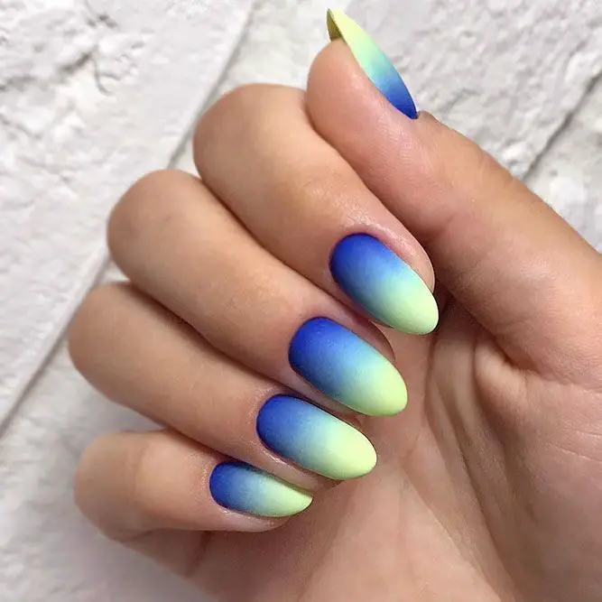 20 Vibrant Two-Tone Summer Ombre Nail Designs for 2024