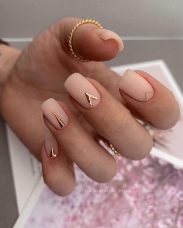 Fall Wedding Nails: Elegance and Charm for Every Bride and Guest